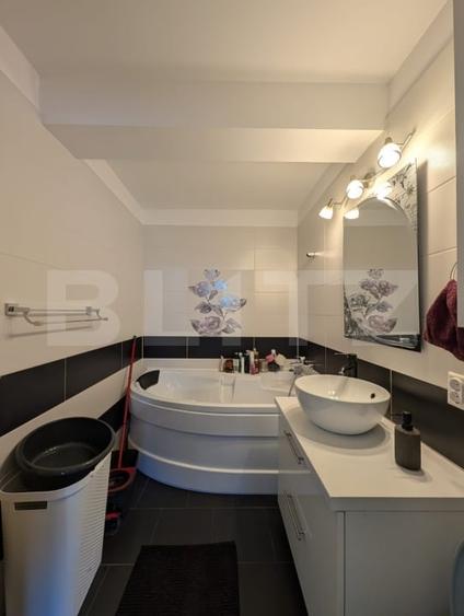 Apartament semidecomandat cu 3 camere, 68 mp utili, zona Stejarului - 10