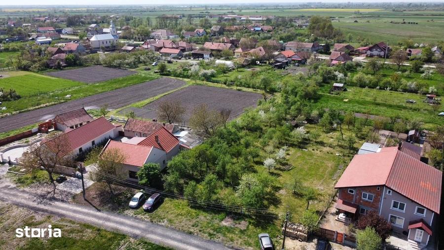 Teren de 1190 mp, în Chevereșu Mare