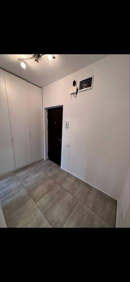 Garsonieră decomandată în Apărătorii Patriei