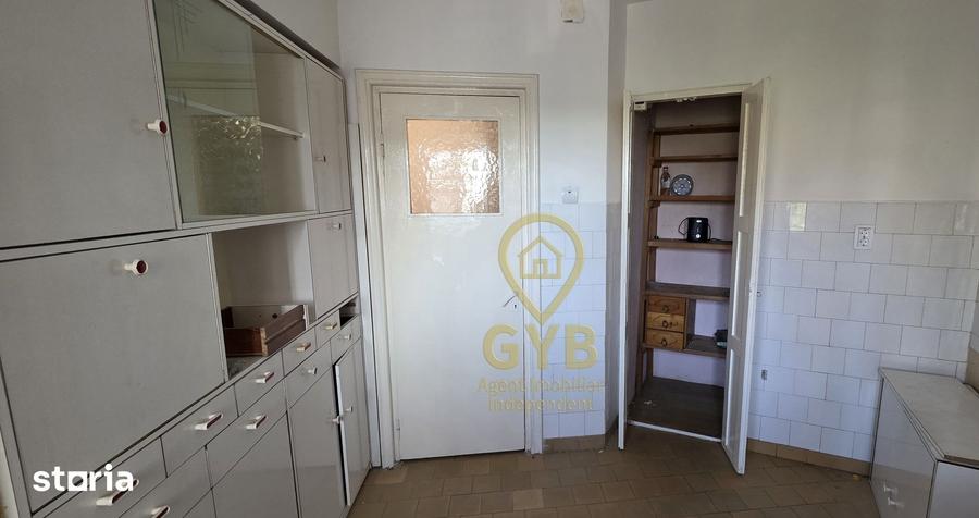 Apartament cu 2 camere decomandat în Decebal