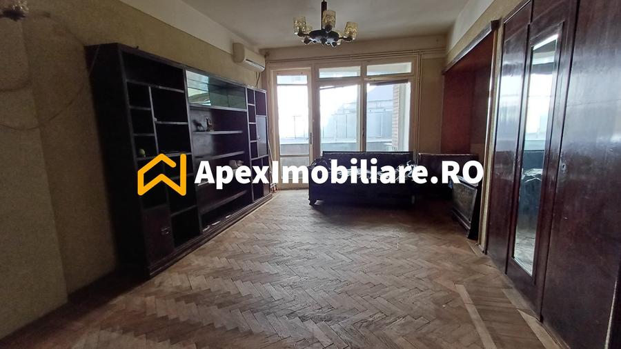 Apartament cu 2 camere semidecomandat în Cișmigiu