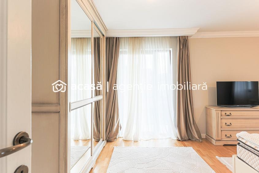 Casă individuală cu 5 camere cu Canalizare în Subcetate