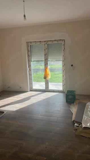 Casă cu 2 camere cu Teren 2900 Mp în Gelu