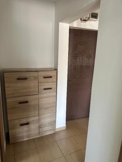 Garsonieră decomandată, mobilată în Berceni