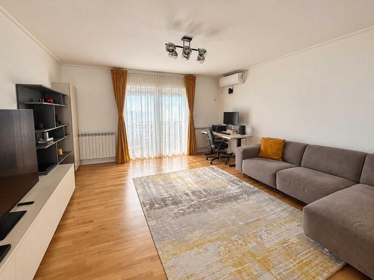 Apartament cu 3 camere decomandat în Dumbrăvița