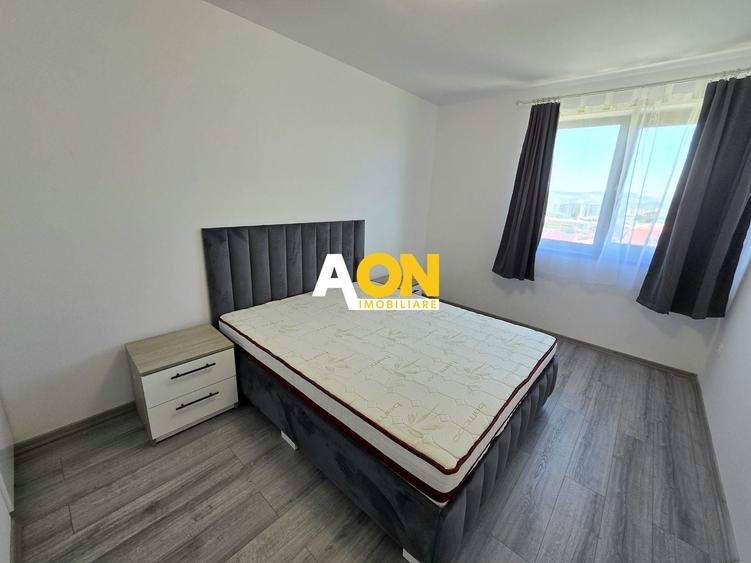 Apartament cu 3 camere decomandat, mobilat în Cetate