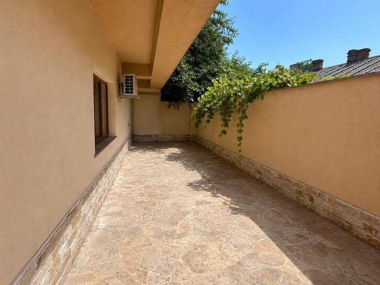 2 camere 73 mp | Terasă 75 mp | Boxă de 23 mp | zona Casa de cultura - 4