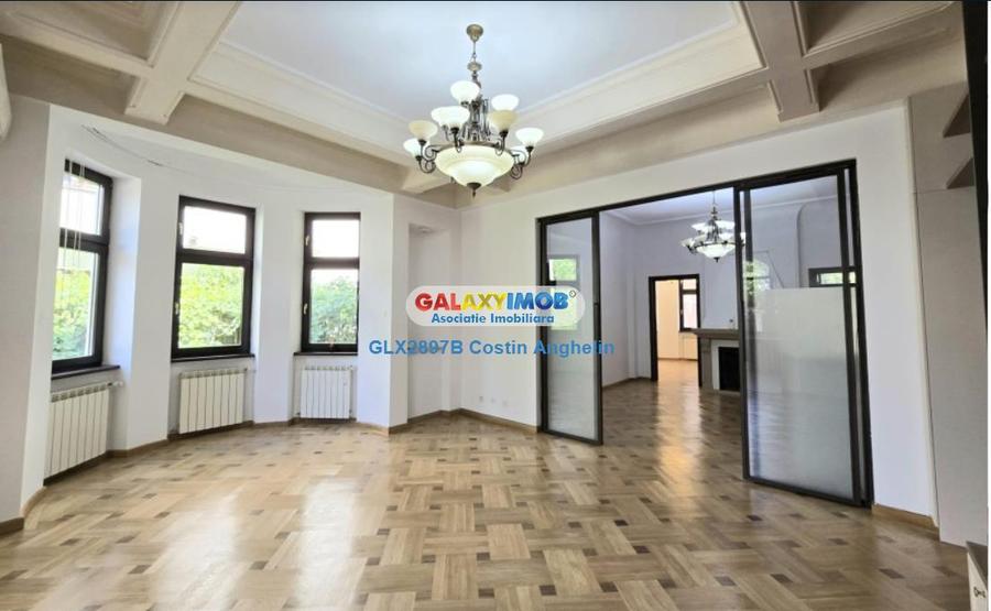 Casă cu 5 camere cu Teren 300 Mp în Dorobanți