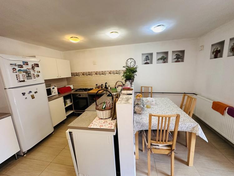 Duplex cu 5 camere cu Canalizare în Chiajna