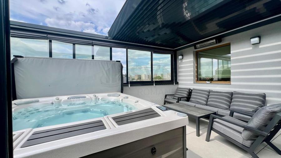Penthouse cu 4 camere decomandat, mobilat în Dacia