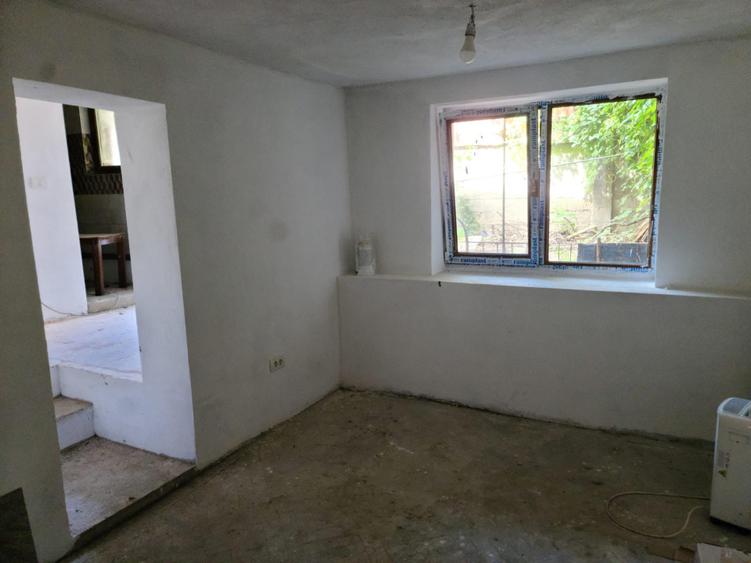 Apartament cu 3 camere decomandat în Unirii