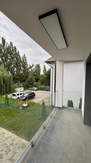 Apartament cu 4 camere decomandat în Independenței
