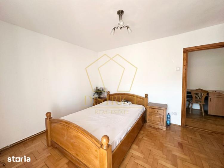 Apartament cu 3 camere decomandat în Dacia