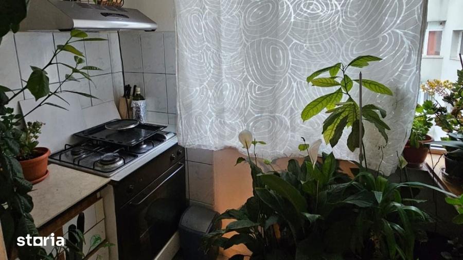 Garsonieră decomandată în Băneasa