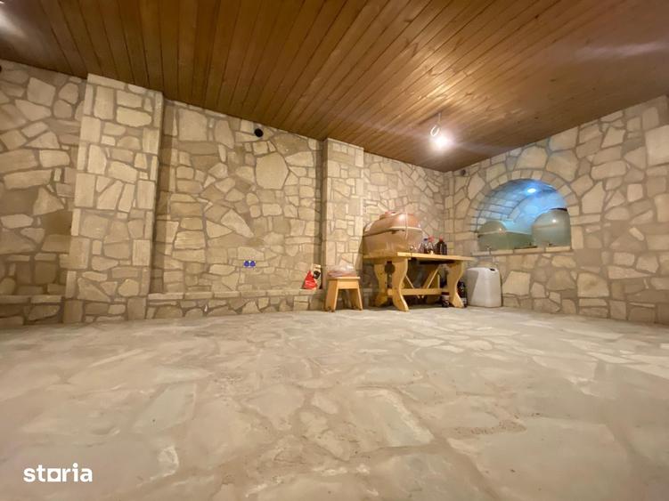 Casă cu 5 camere cu Teren 1030 Mp în Miroslava