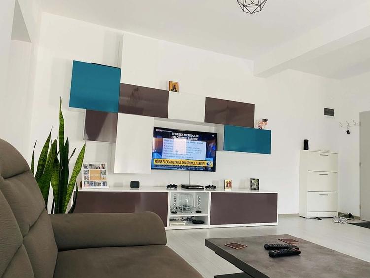 Inchiriez apartament 2 camere - 3