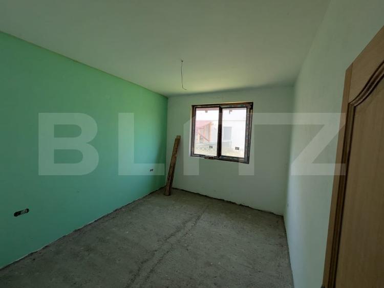 Casă individuală cu 5 camere cu Teren 141 Mp în Moreni