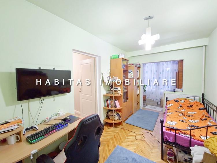 Apartament cu 4 camere semidecomandat, mobilat în Mănăștur
