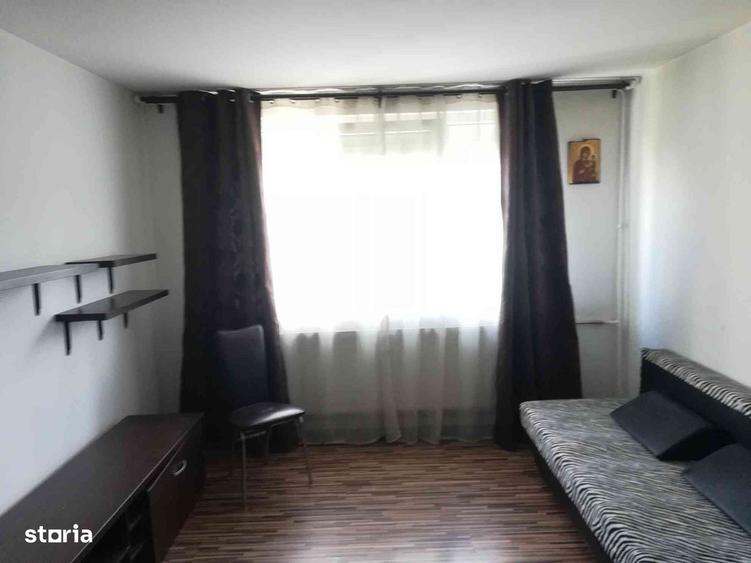 Apartament cu 3 camere decomandat în Ozana