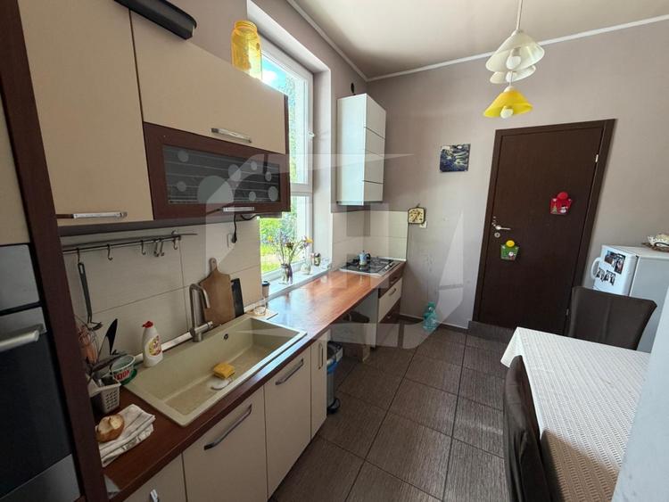 Casă individuală cu 4 camere cu Canalizare în Gruia