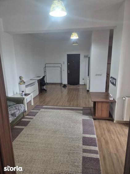 Apartament cu 2 camere semidecomandat în Fundeni