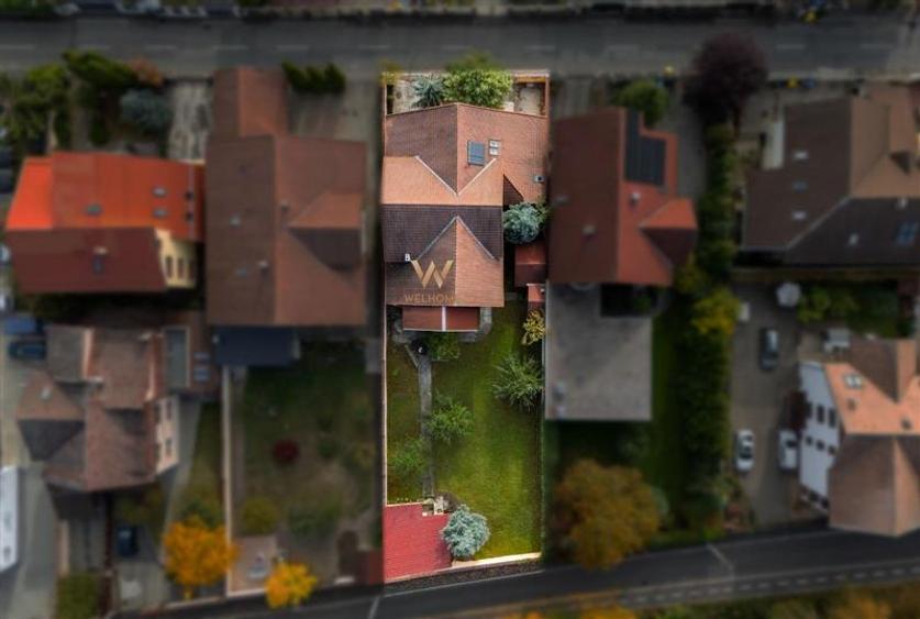 Duplex cu 4 camere cu Teren 225 Mp în Sub Arini