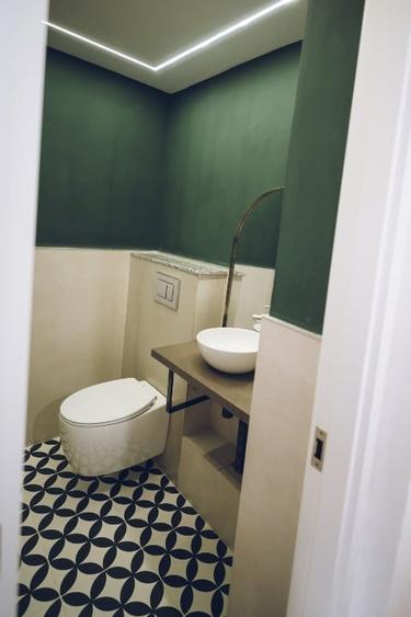 Apartament cu 3 camere decomandat în Micro 2