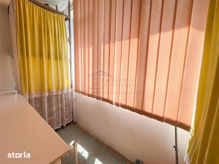 Apartament cu 2 camere decomandat, mobilat în Ultracentral