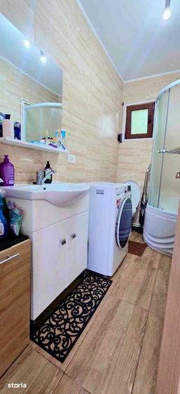 Casă cu 3 camere cu Teren 2952 Mp în Cerna