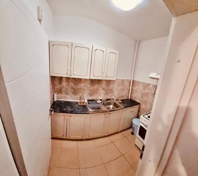 Garsonieră semidecomandată în Costin Georgian
