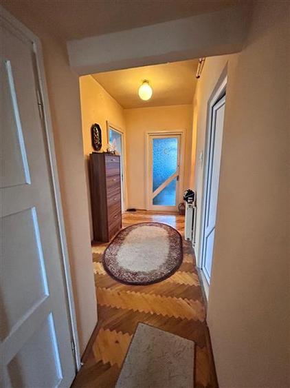 Apartament cu 3 camere decomandat în Luncă