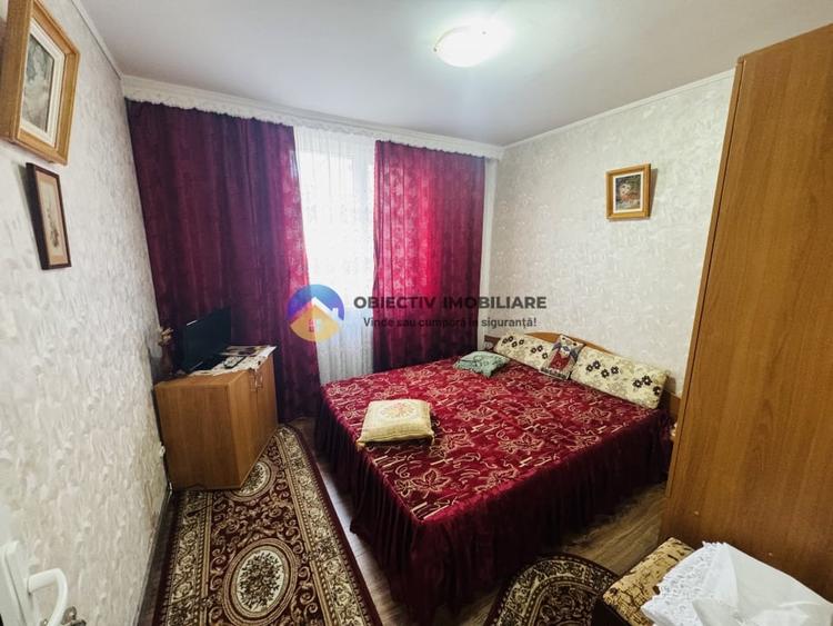 Apartament cu 3 camere semidecomandat în Dărmănești