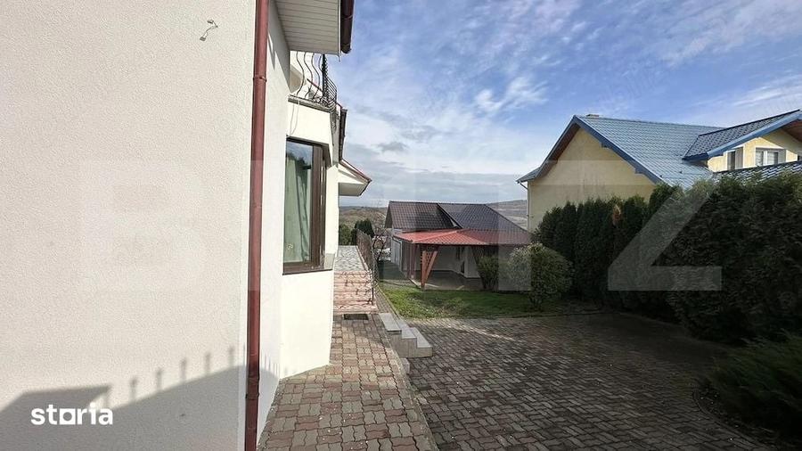 Casă cu 6 camere cu Teren 1100 Mp în Ceuaș