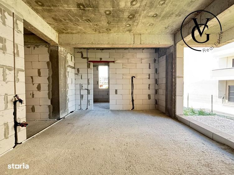 Apartament cu 3 camere decomandat în Palazu Mare