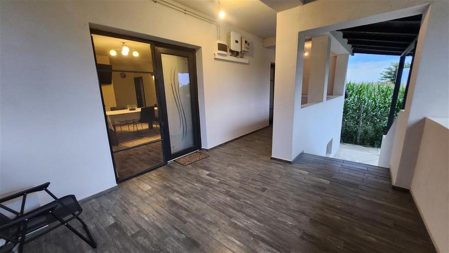 Casă individuală cu 3 camere cu Teren 1800 Mp în Luncușoara