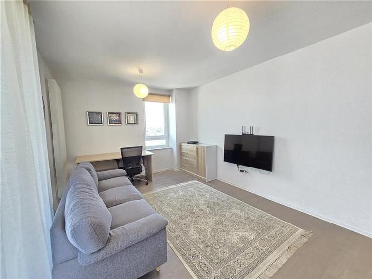 Apartament cu 2 camere decomandat, mobilat în Tractorul