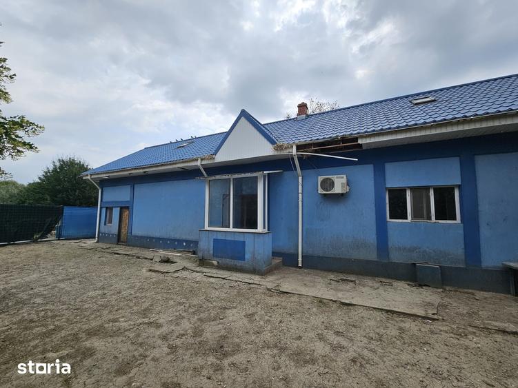 Casă cu 4 camere cu Teren 1249 Mp în Central