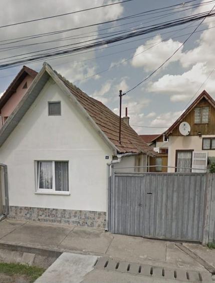 Casă individuală cu 2 camere cu Canalizare în Cristian