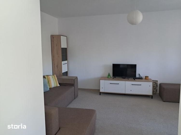 Apartament cu 2 camere decomandat în Piața Nouă