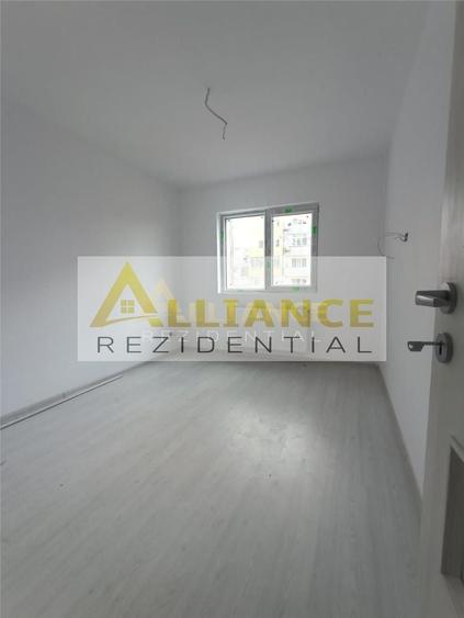 Apartament cu 2 camere decomandat în Metalurgiei