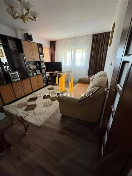 Apartament cu 3 camere decomandat în Bere