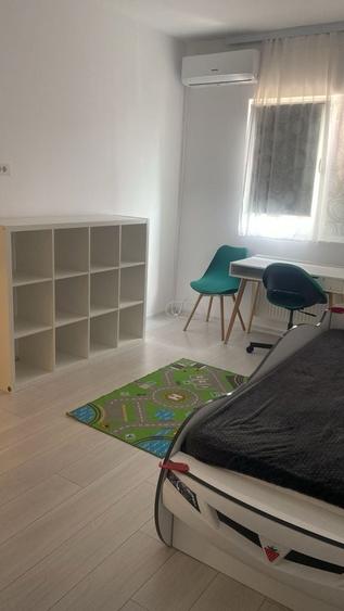 Apartament cu 2 camere decomandat în Metalurgiei