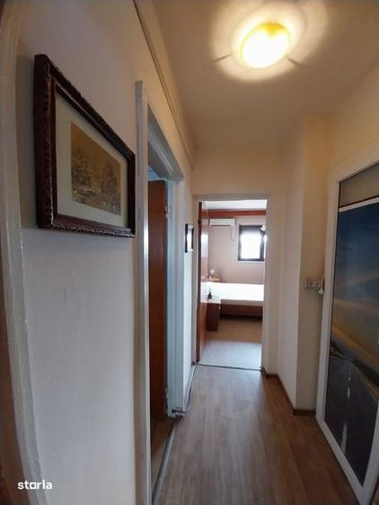 Apartament cu 3 camere semidecomandat în Central