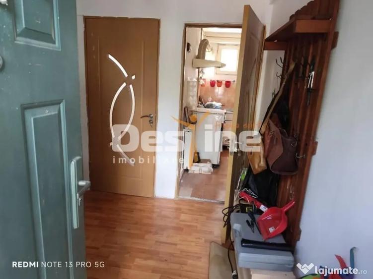 Casă cu 5 camere cu Teren 200 Mp în Sud