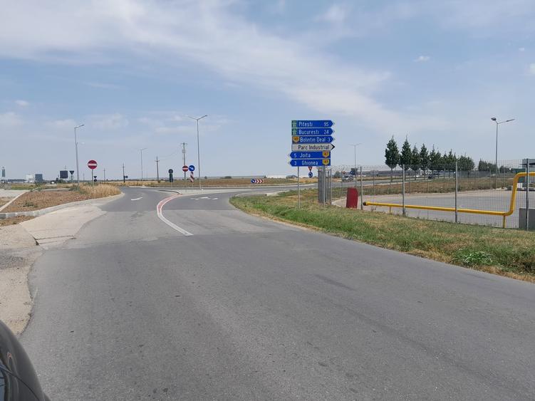 Teren Construcții intravilan de 20000 mp, în Joița