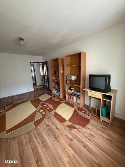Apartament cu 2 camere decomandat în Burdujeni