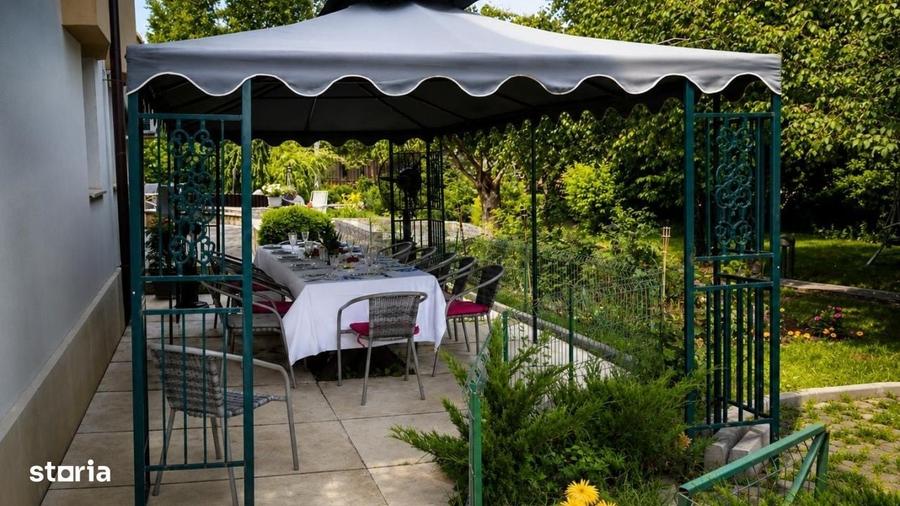 Casă cu 4 camere decomandat în Săftica