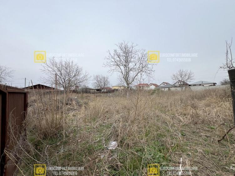 Teren Construcții intravilan de 1000 mp, în Nord