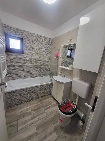 Apartament cu 2 camere decomandat în Berceni