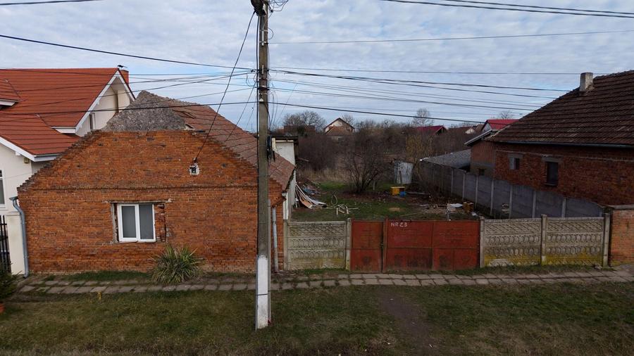 Teren Construcții intravilan de 1439 mp, în Urseni